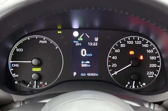 Toyota Yaris (2022) thumbnail 5