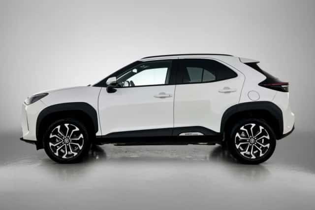 Toyota Yaris_Cross (2025) thumbnail 3
