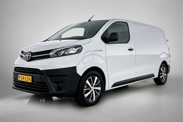Toyota Proace (2025) thumbnail 1