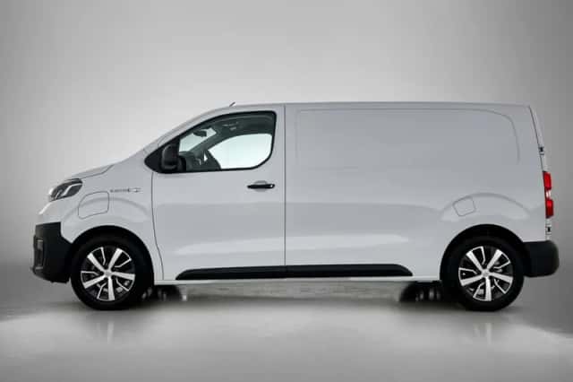 Toyota Proace (2025) thumbnail 3