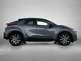 Toyota C-HR (2025) thumbnail 11