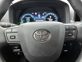 Toyota C-HR (2025) thumbnail 17