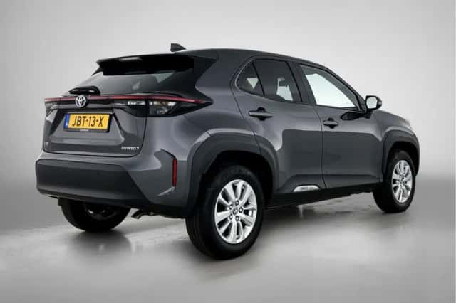 Toyota Yaris Cross (2024) thumbnail 2