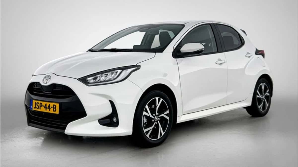 Toyota Yaris (2025) — foto 1