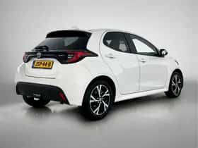 Toyota Yaris (2025) thumbnail 2