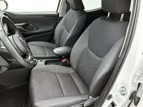 Toyota Yaris (2025) thumbnail 15