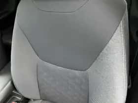 Toyota Yaris (2025) thumbnail 33
