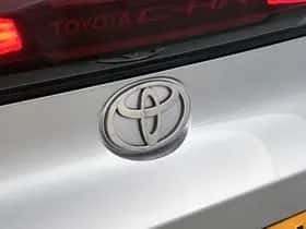 Toyota C-HR (2025) thumbnail 18