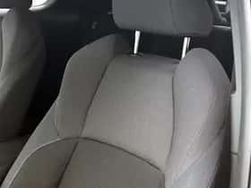 Toyota C-HR (2025) thumbnail 31