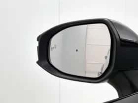 Toyota C-HR (2025) thumbnail 35