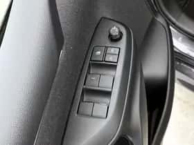 Toyota Yaris (2025) thumbnail 22