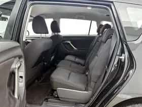 Toyota Verso (2010) thumbnail 16