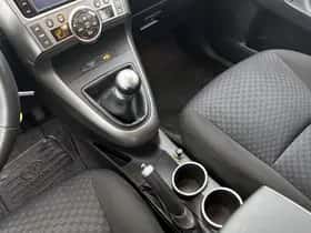 Toyota Verso (2010) thumbnail 10