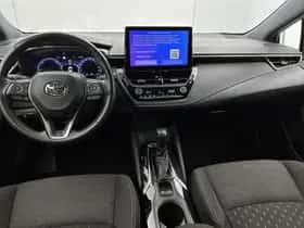 Toyota Corolla (2024) thumbnail 4