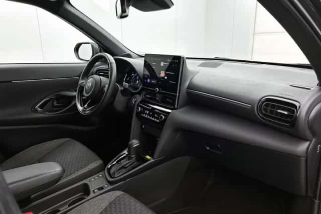 Toyota Yaris_Cross (2025) thumbnail 6