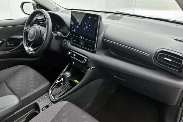 Toyota Yaris (2025) thumbnail 6