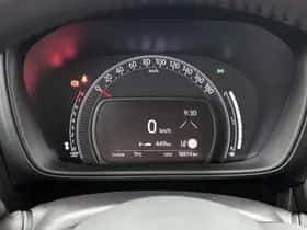 Toyota Aygo (2024) thumbnail 5