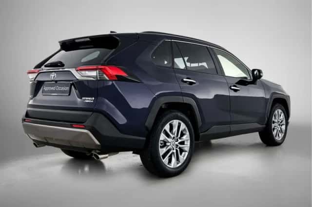 Toyota RAV4 (2023) thumbnail 2