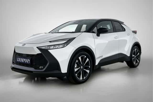 Toyota C-HR (2025) thumbnail 1