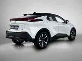 Toyota C-HR (2025) thumbnail 2