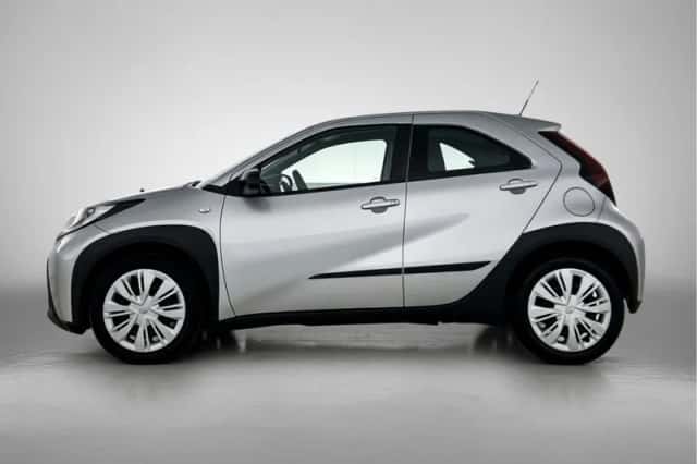 Toyota Aygo (2023) thumbnail 3