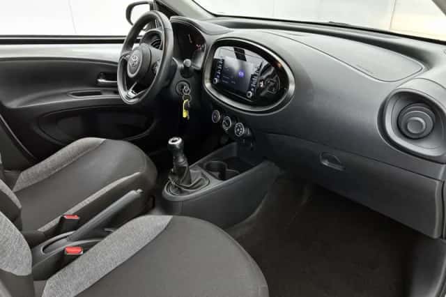 Toyota Aygo (2023) thumbnail 6