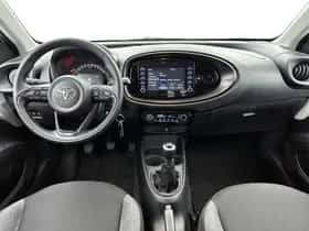 Toyota Aygo (2022) thumbnail 4