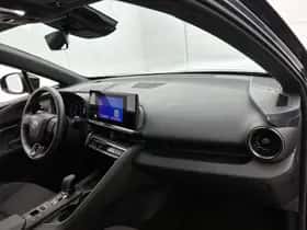 Toyota C-HR (2025) thumbnail 6