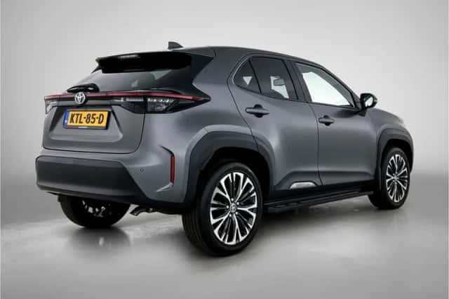 Toyota Yaris Cross (2022) thumbnail 2