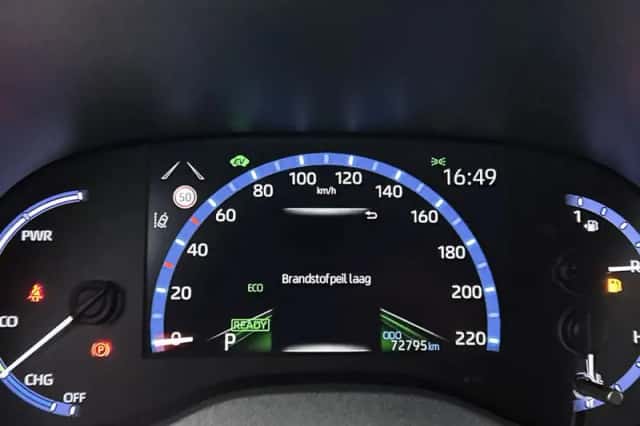 Toyota Yaris Cross (2022) thumbnail 5