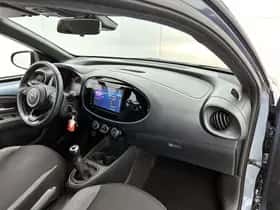 Toyota Aygo (2024) thumbnail 6