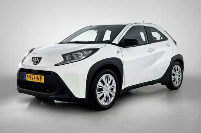 Toyota Aygo (2024) thumbnail 1