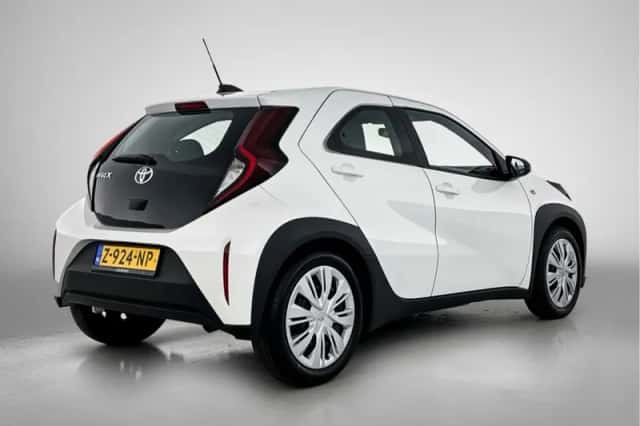 Toyota Aygo (2024) thumbnail 2