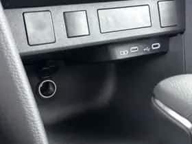Toyota Yaris_Cross (2026) thumbnail 25