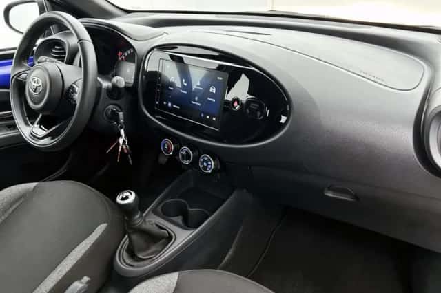 Toyota Aygo (2024) thumbnail 6
