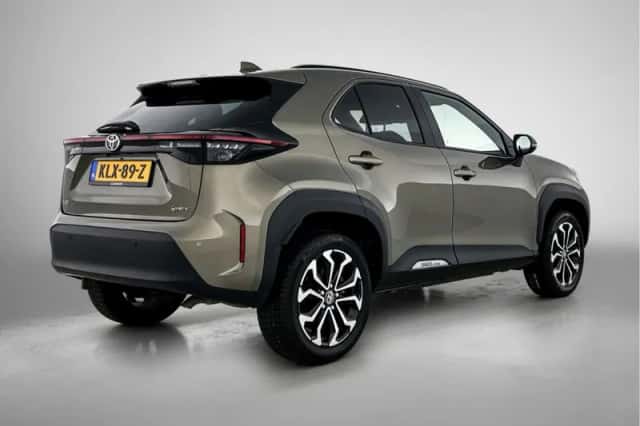 Toyota Yaris_Cross (2024) thumbnail 2