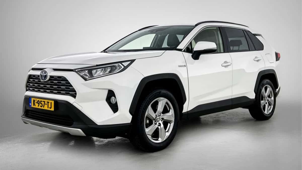 Toyota RAV4 (2021) — foto 1