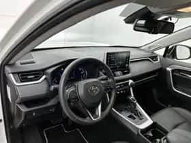 Toyota RAV4 (2021) thumbnail 35