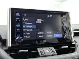 Toyota RAV4 (2021) thumbnail 7