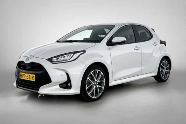 Toyota Yaris (2025) thumbnail 1