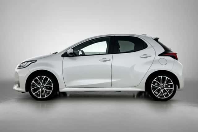 Toyota Yaris (2025) thumbnail 3