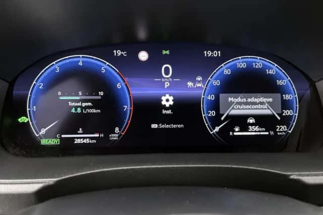 Toyota Yaris (2025) thumbnail 5