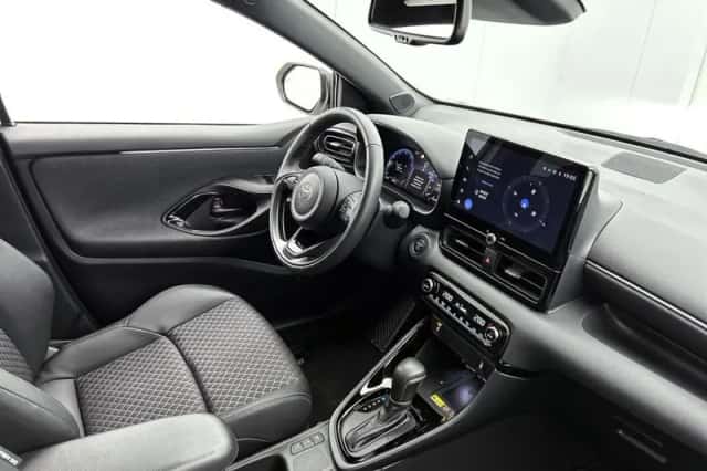 Toyota Yaris (2025) thumbnail 6