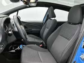 Toyota Yaris (2018) thumbnail 16