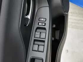 Toyota Yaris (2018) thumbnail 22