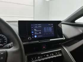Toyota C-HR (2025) thumbnail 7