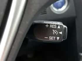 Toyota Auris (2015) thumbnail 14