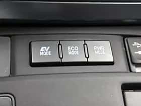 Toyota Auris (2015) thumbnail 24