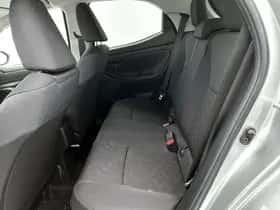 Toyota Yaris (2025) thumbnail 17