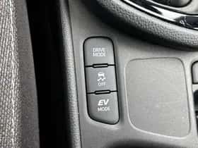 Toyota Yaris_Cross (2024) thumbnail 24